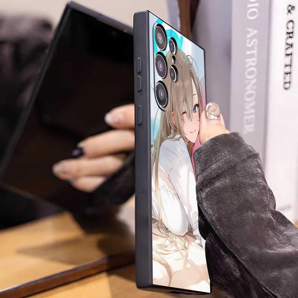 جراب هاتف أزرق ساخن بتصميم Blu - مراجعة Samsung Galaxy S25 وسعره